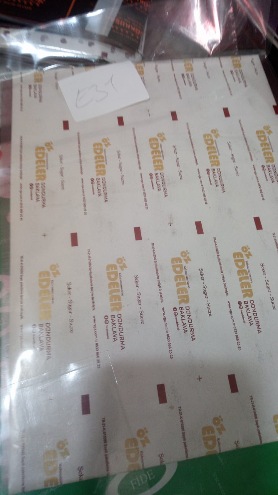 Öz Edeler Dondurma Baklava